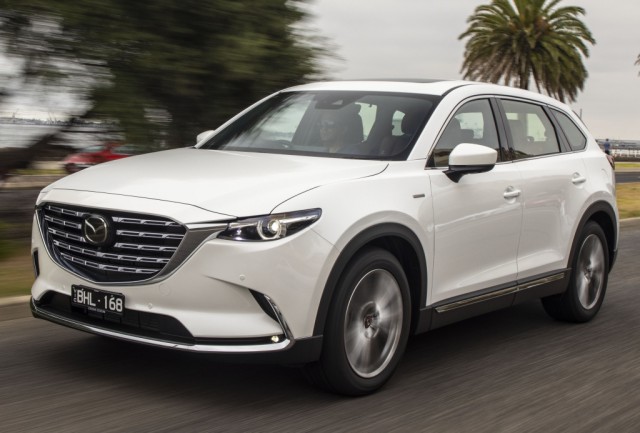 Mazda CX-9 reviews and technical data