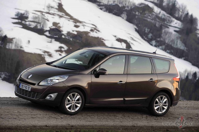 Renault Grand Scenic 2006 (2006 - 2009) reviews, technical prices